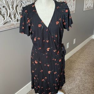 Super cute summer wrap dress.
